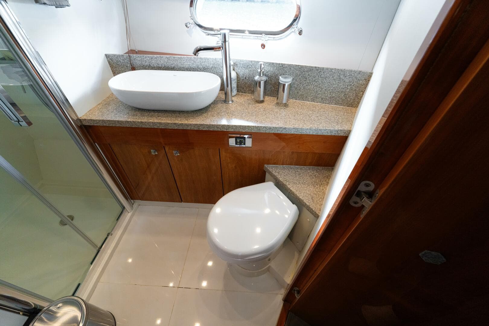 2014 Sunseeker Predator 60 — photo 51