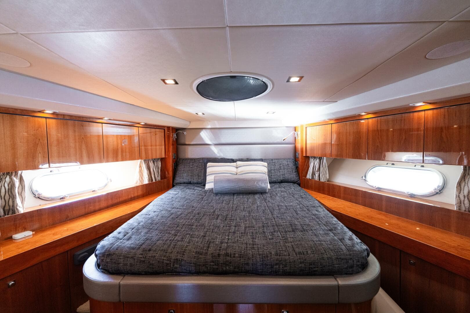 2014 Sunseeker Predator 60 — photo 46