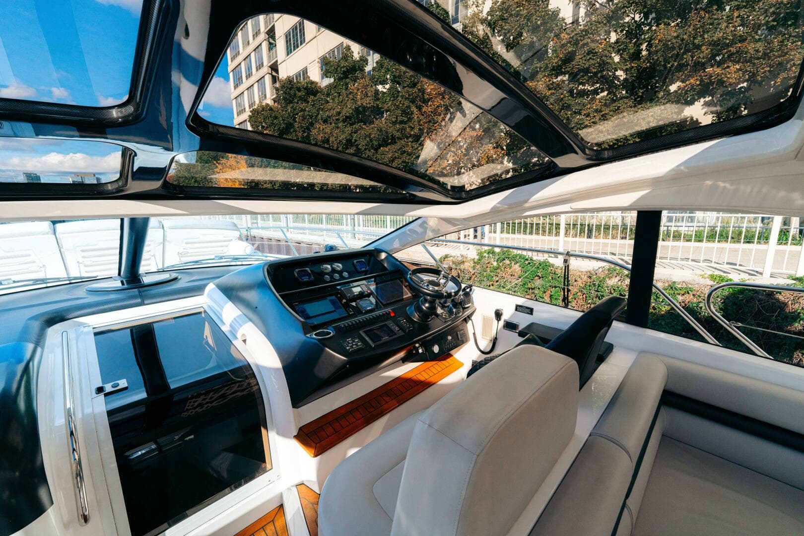 2014 Sunseeker Predator 60 — photo 21