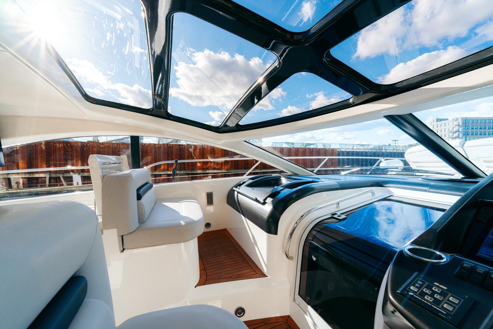 2014 Sunseeker Predator 60 — photo 28
