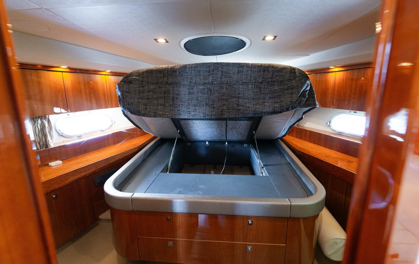2014 Sunseeker Predator 60 — photo 47