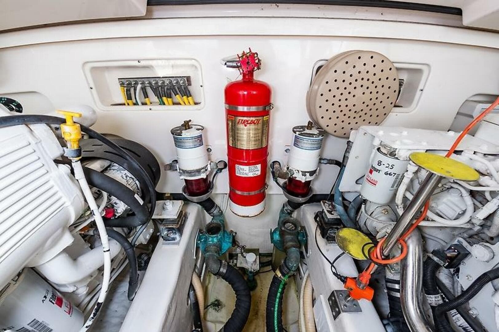 2015 Tiara Yachts 39 Coronet — photo 37