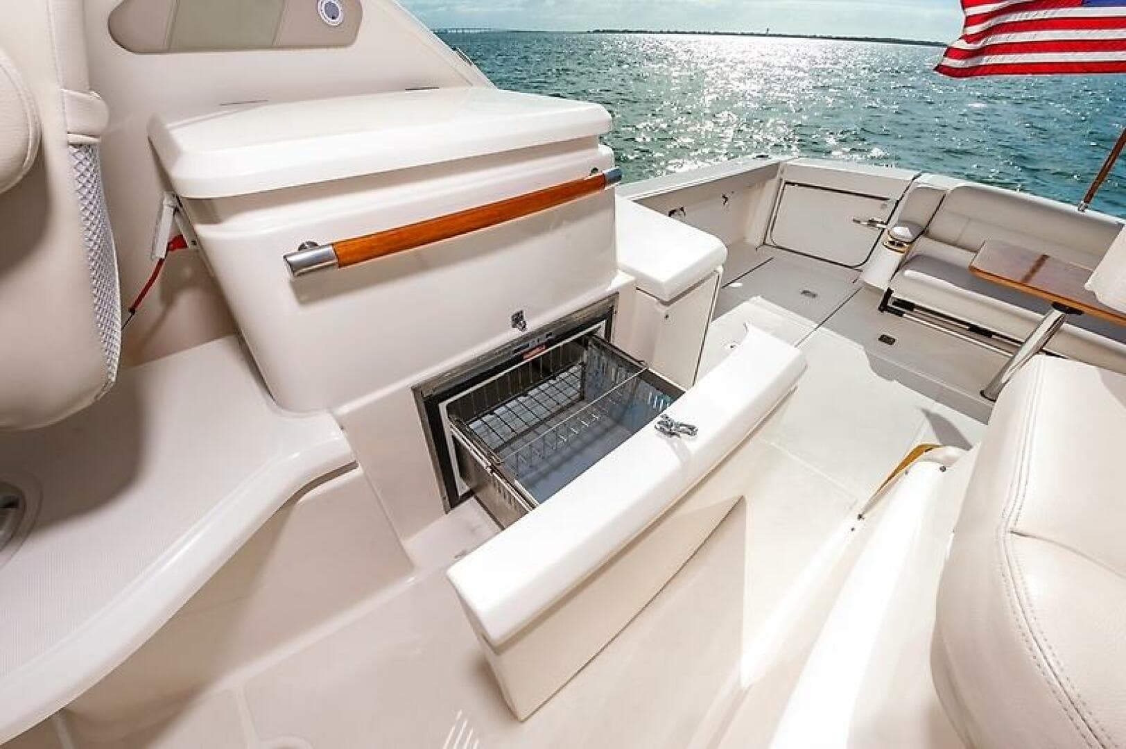 2015 Tiara Yachts 39 Coronet — photo 14