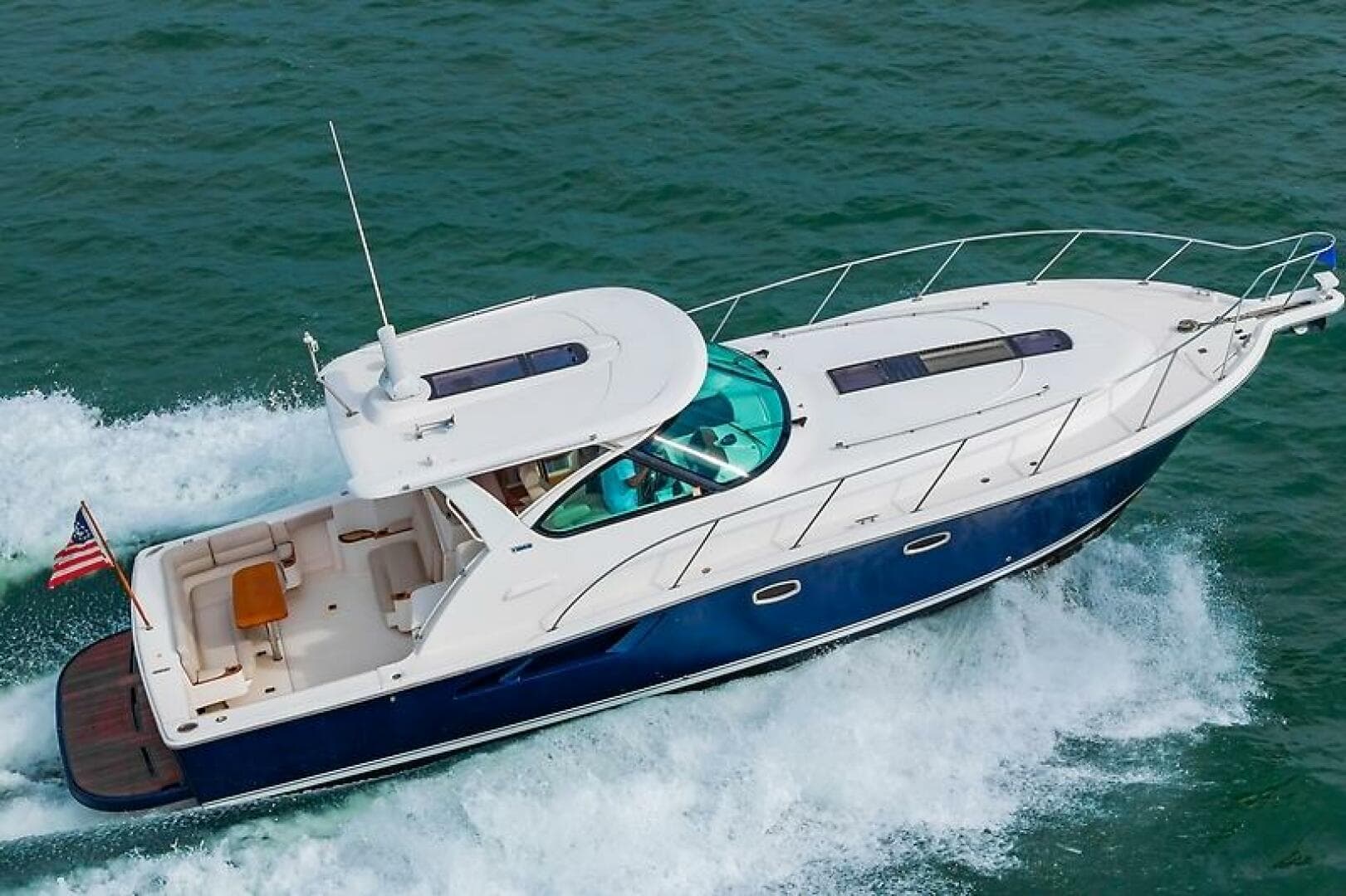 2015 Tiara Yachts 39 Coronet — photo 3