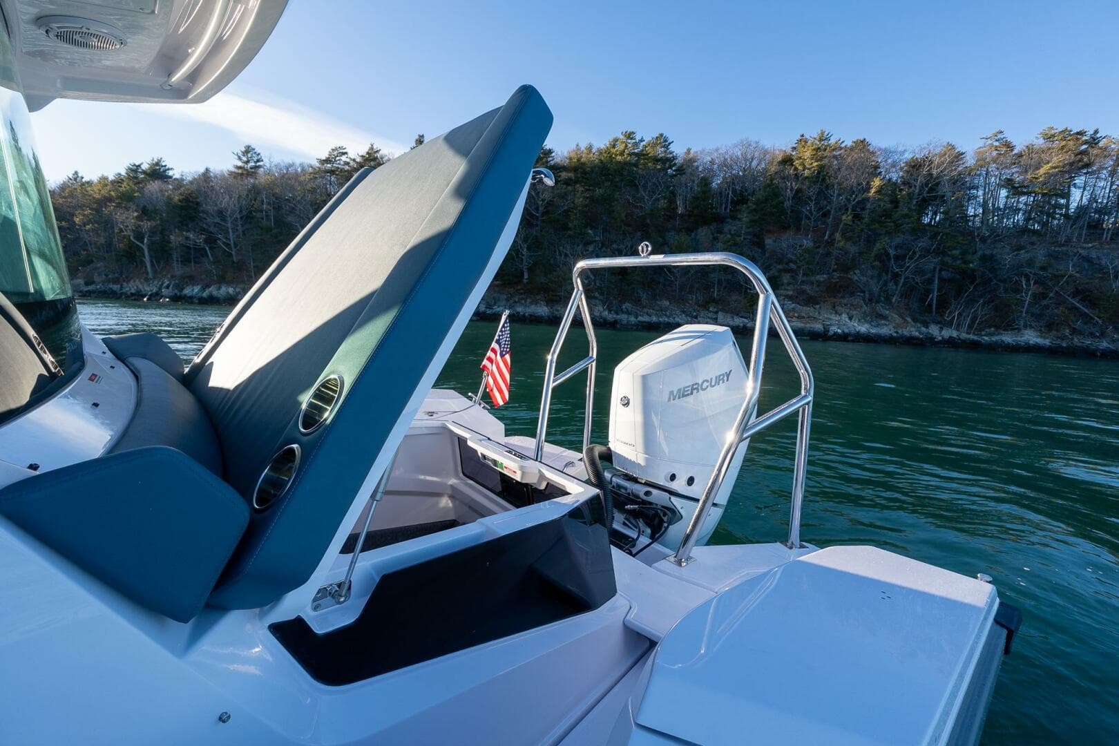 2026 Axopar Cross Cabin — photo 11