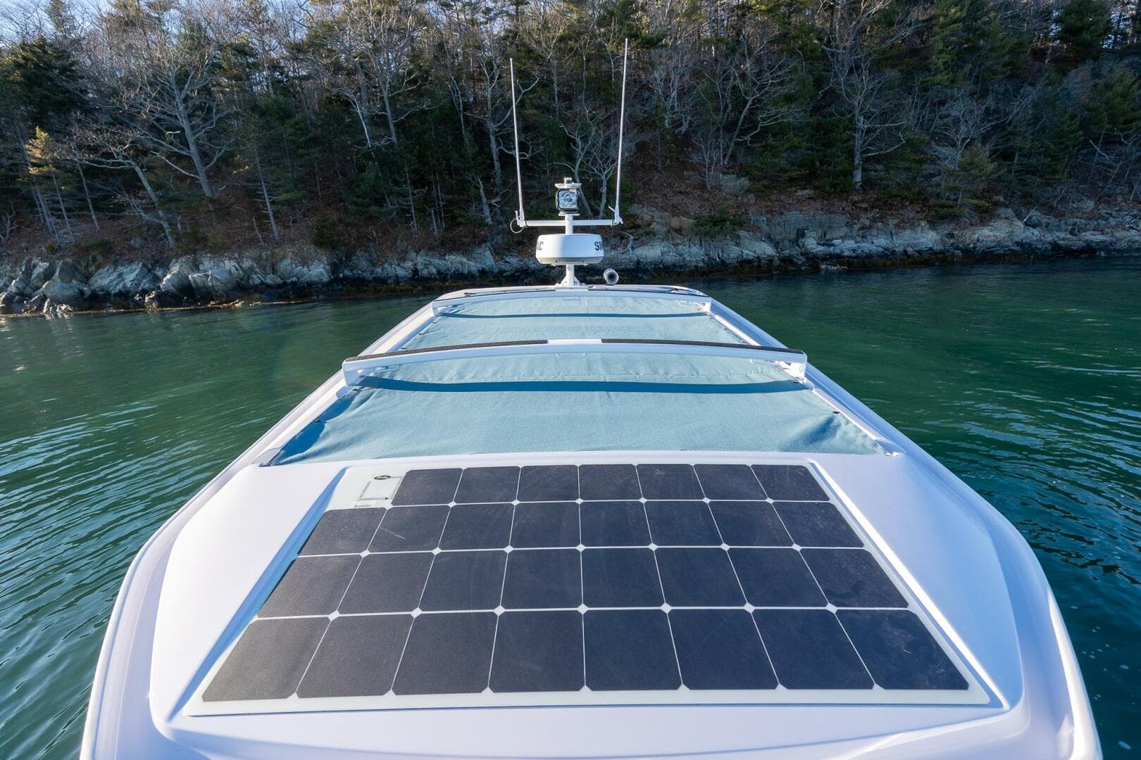 2026 Axopar Cross Cabin — photo 9