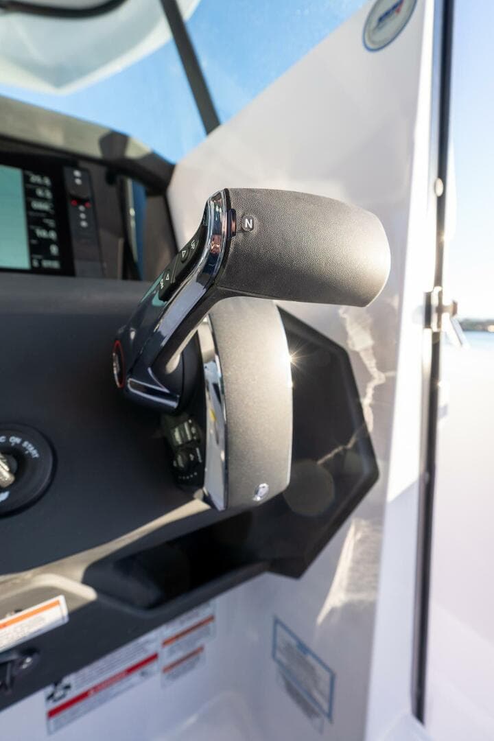 2026 Axopar Cross Cabin — photo 20