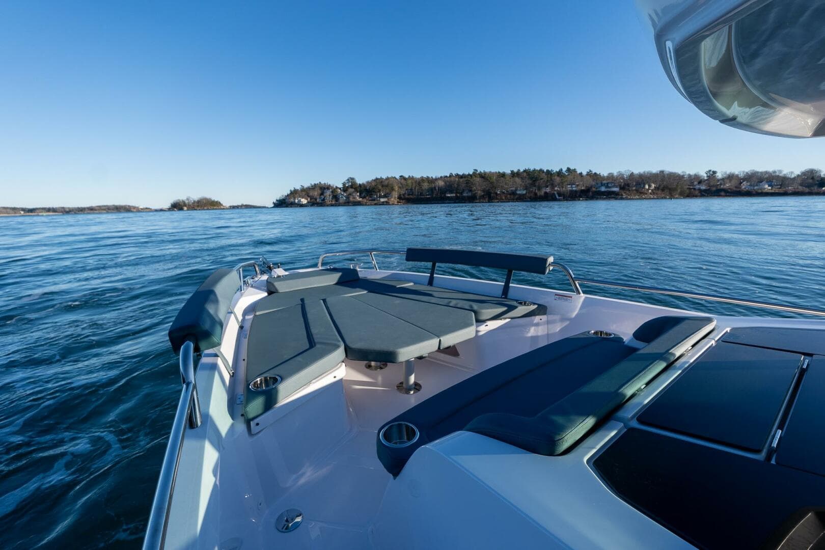 2026 Axopar Cross Cabin — photo 30