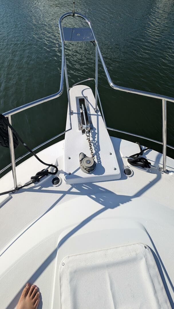 1994 Carver 370 Aft Cabin — photo 7