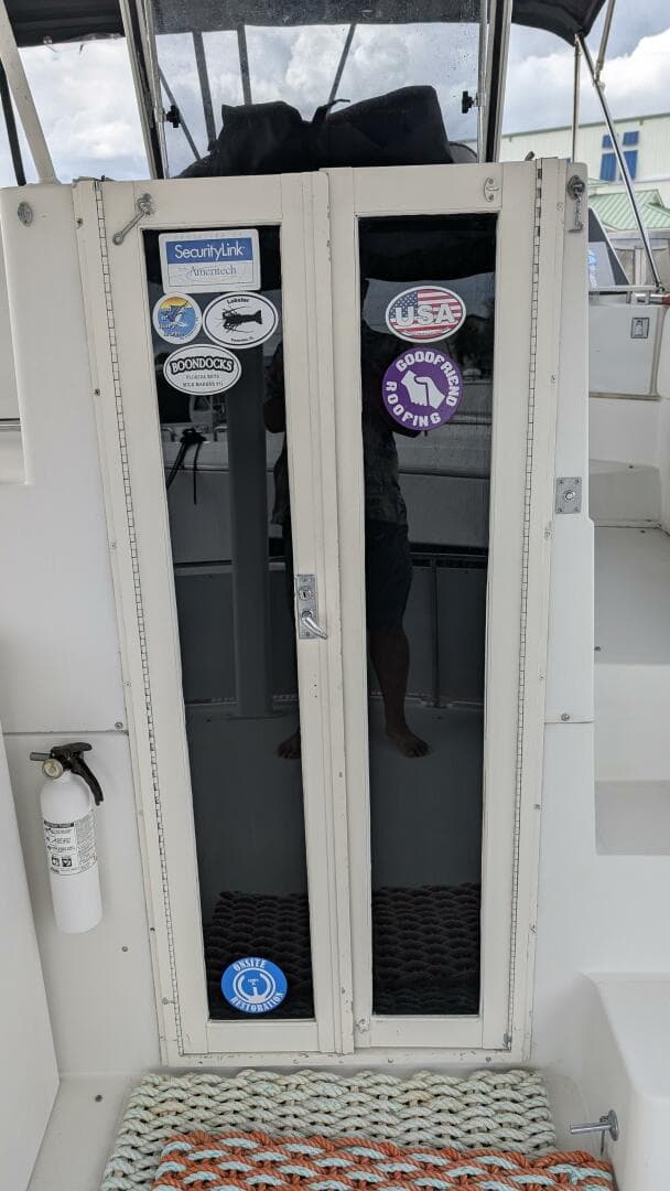 1994 Carver 370 Aft Cabin — photo 17