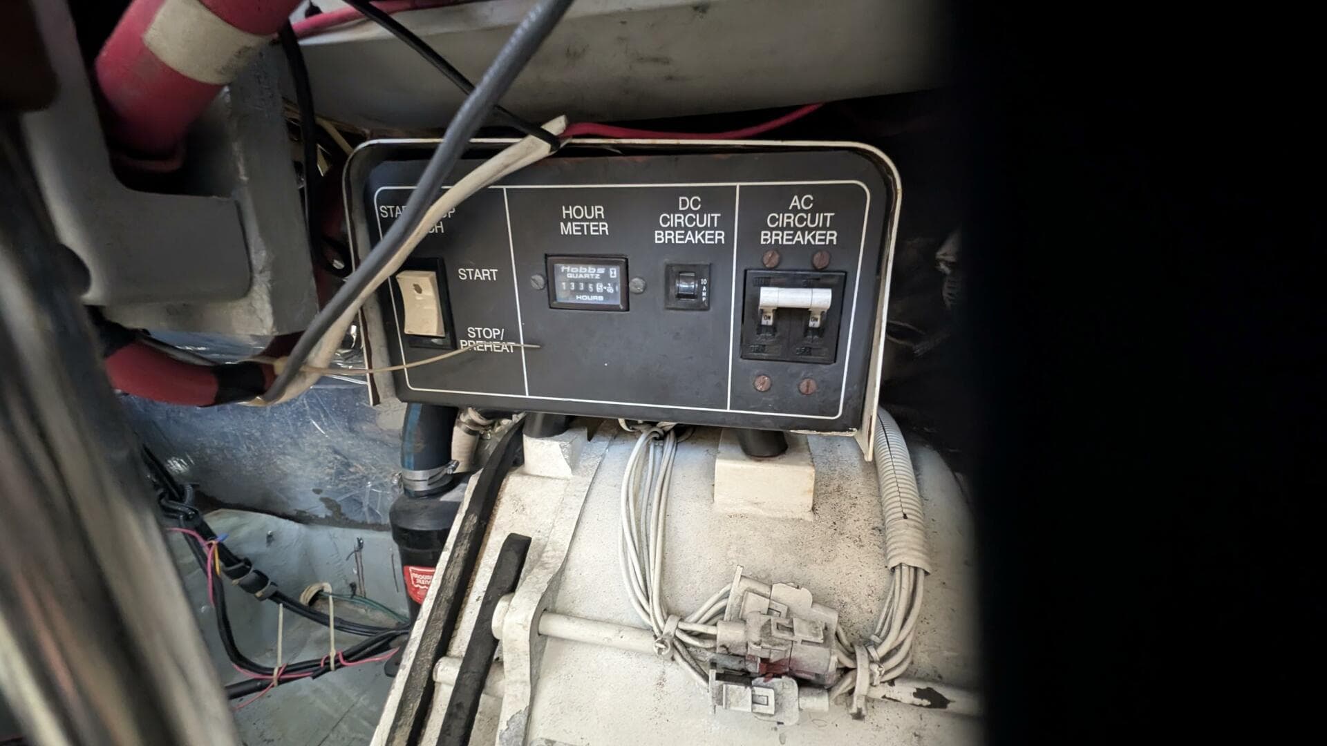 1994 Carver 370 Aft Cabin — photo 49