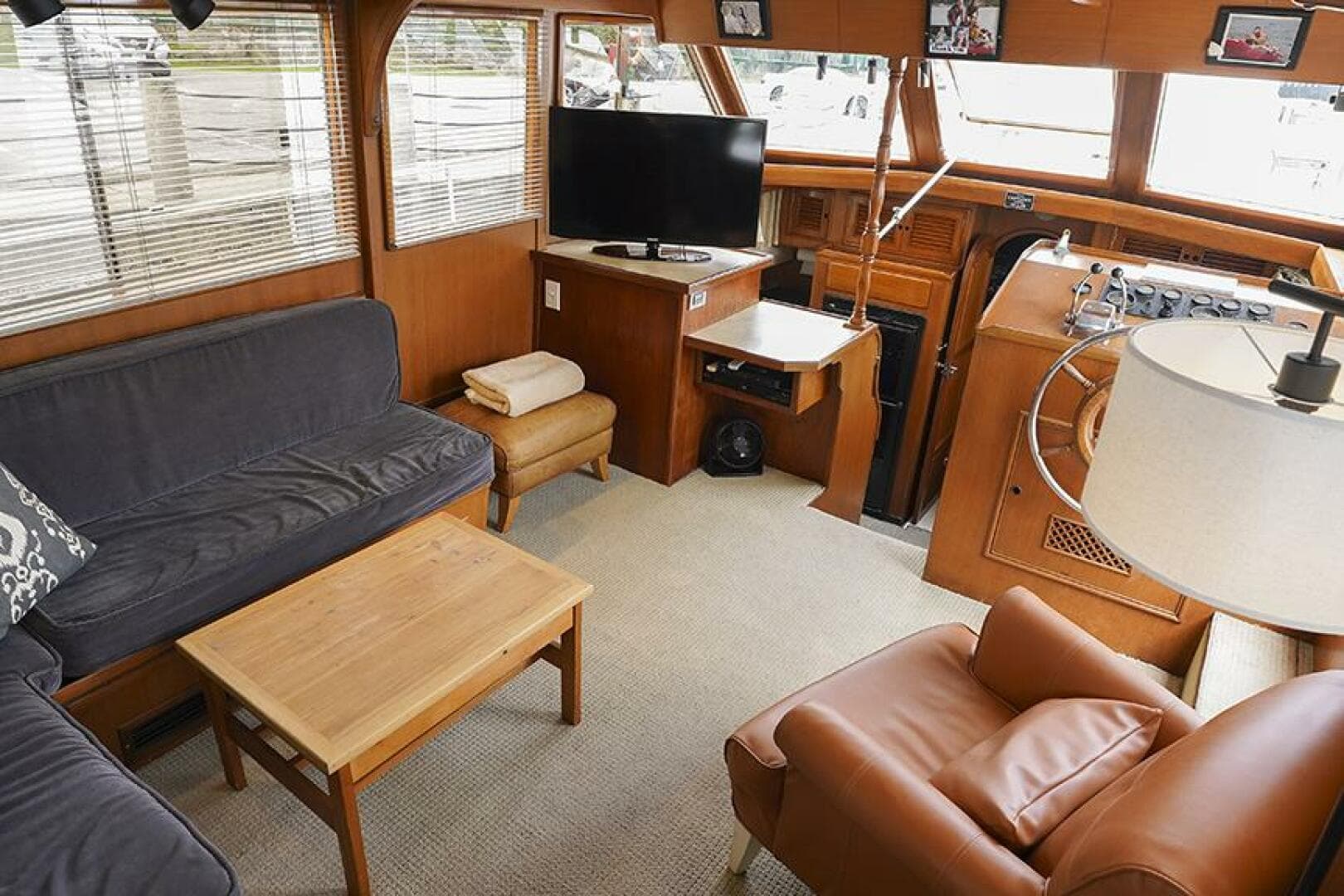 1987 Tradewinds 47 — photo 13