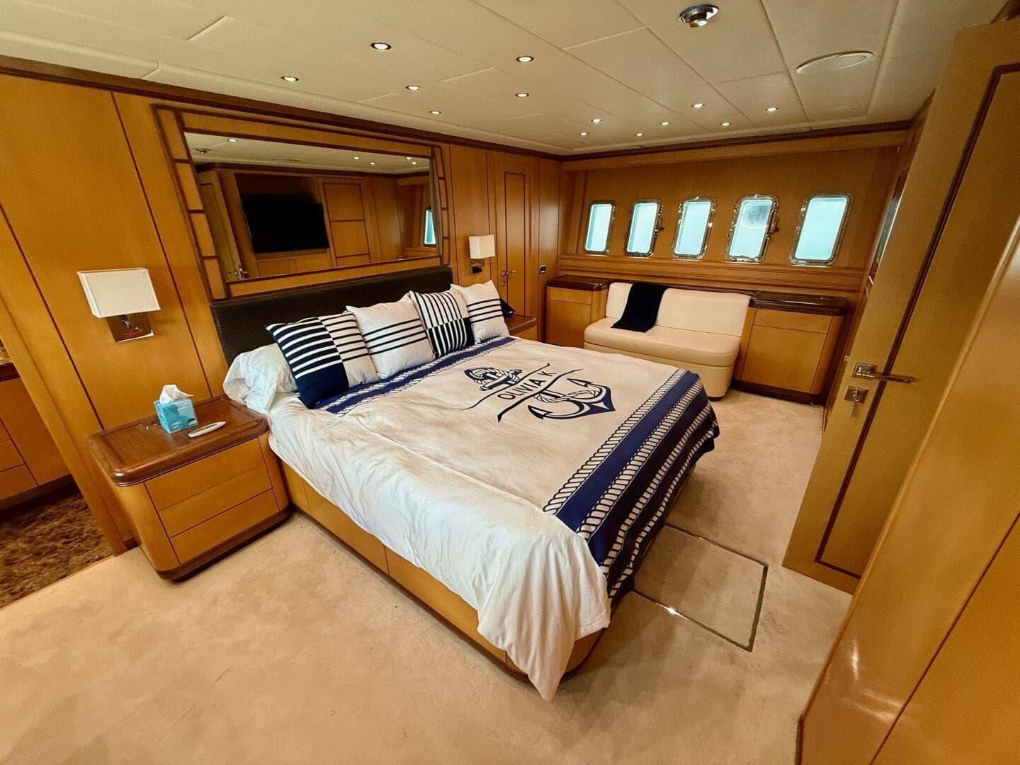 2005 Mangusta 92 — photo 11