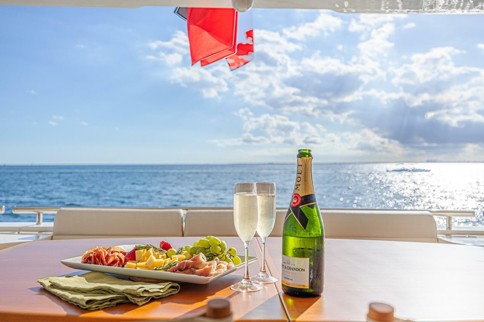 2011 Ferretti Yachts 830 — photo 29