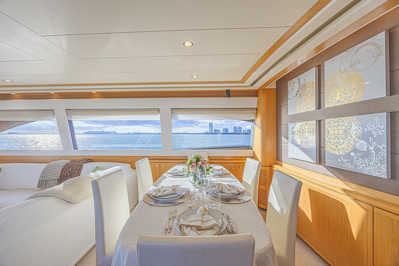 2011 Ferretti Yachts 830 — photo 41