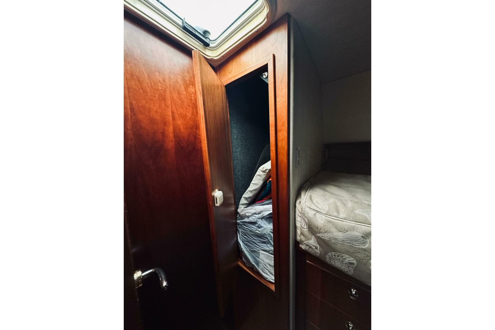 2000 Riviera 40 — photo 13