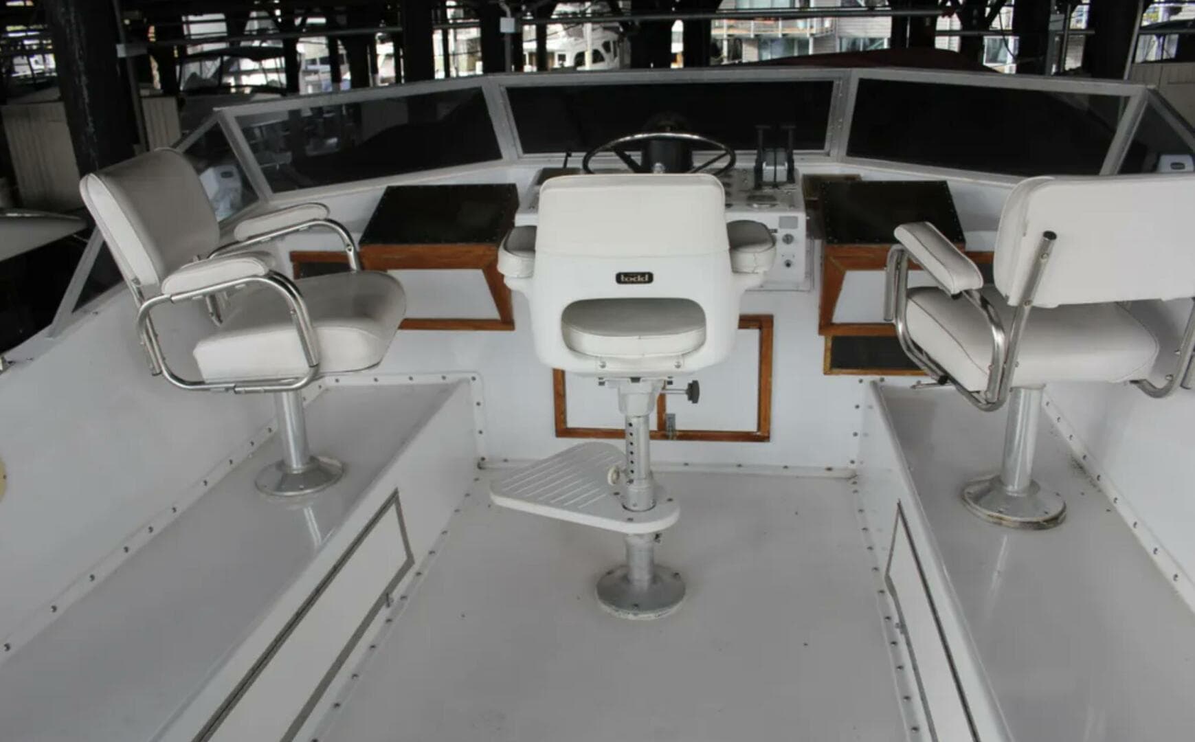 1974 Hatteras 58 Yachtfish — photo 25