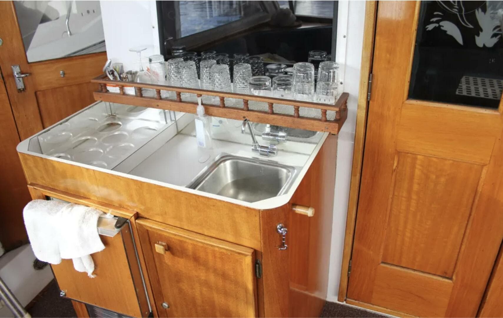 1974 Hatteras 58 Yachtfish — photo 4