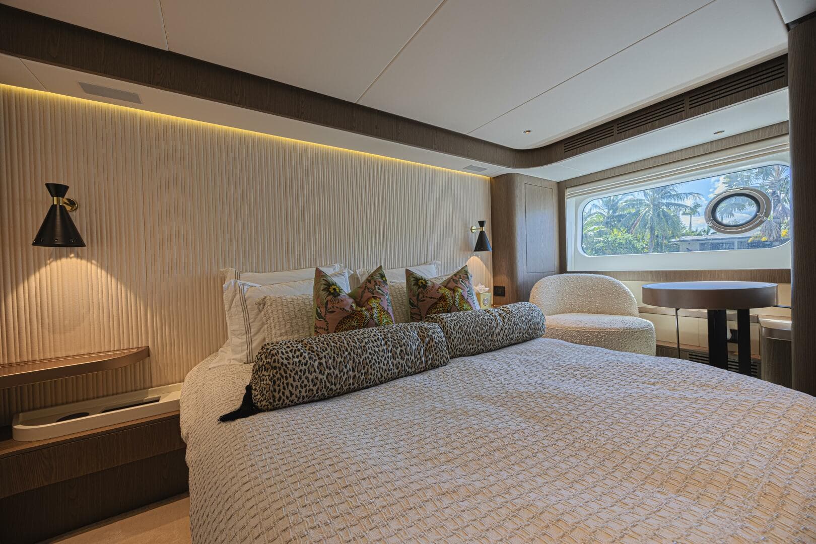 2022 Azimut Magellano 66 — photo 15