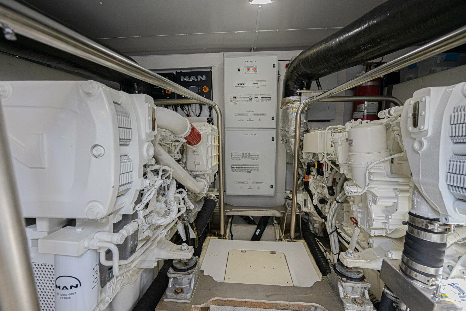 2022 Azimut Magellano 66 — photo 37