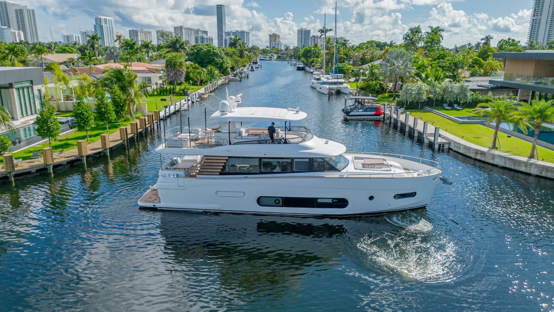 2022 Azimut Magellano 66 — photo 42