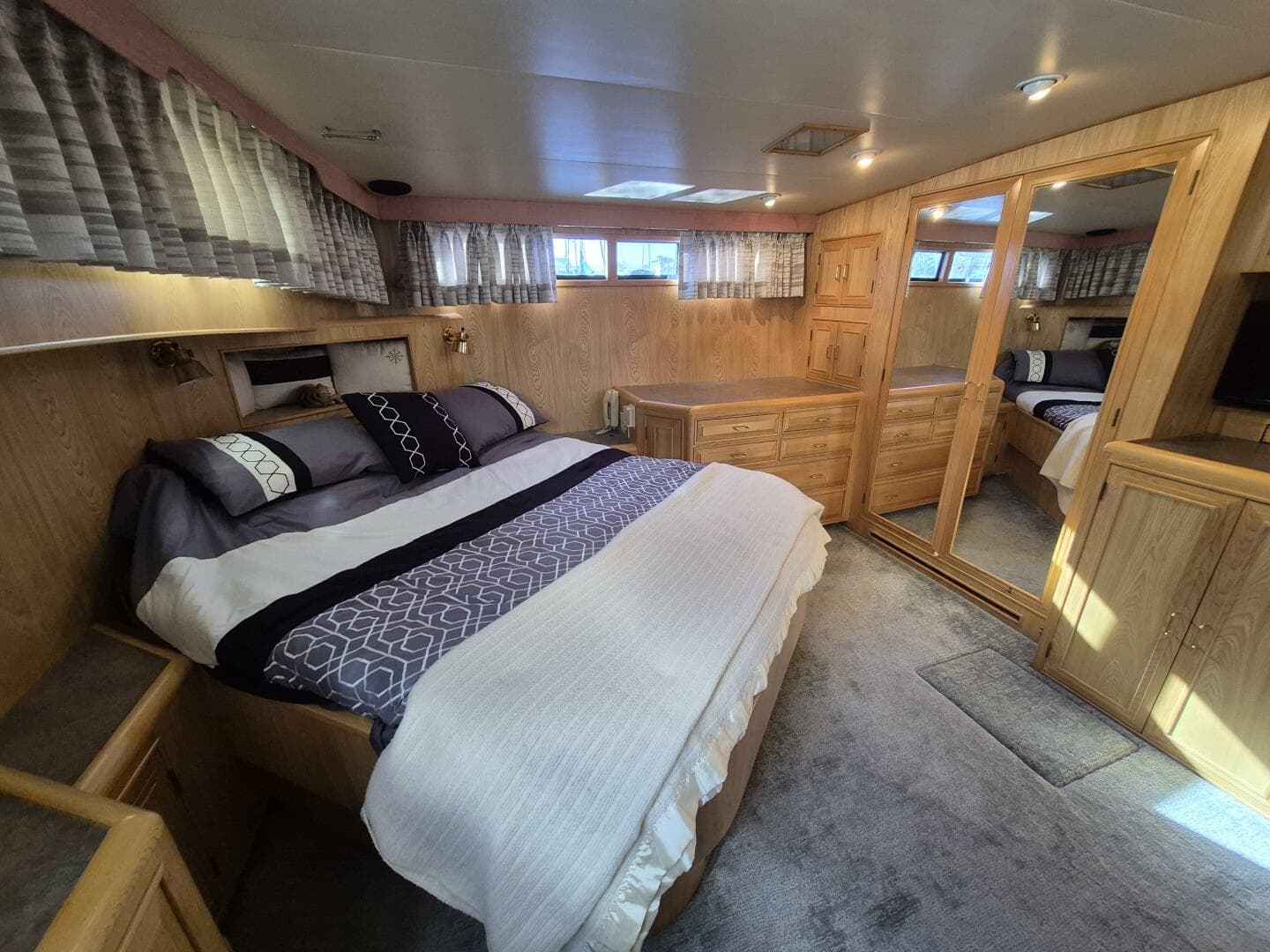 1990 Camargue — photo 12