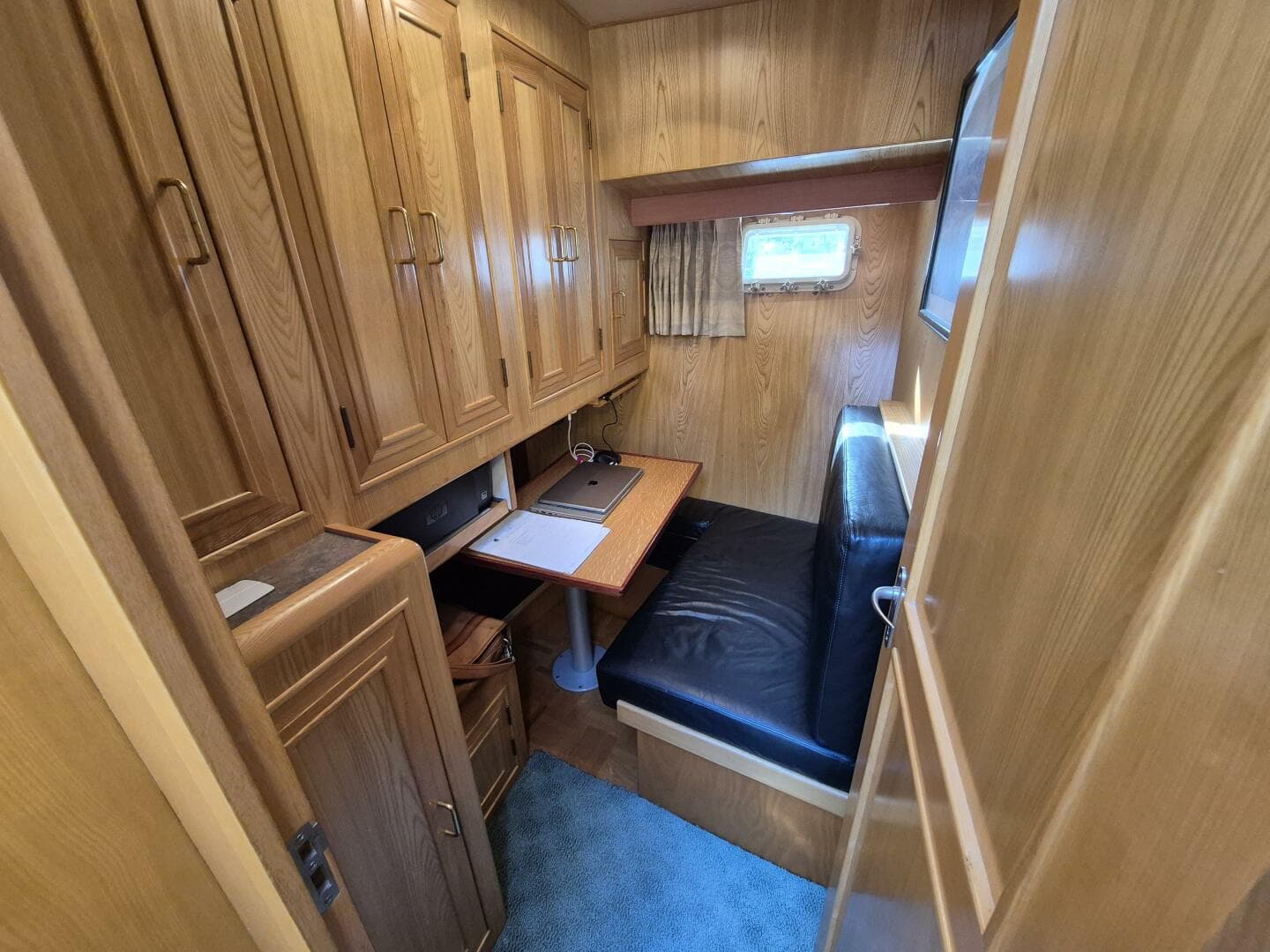 1990 Camargue — photo 22