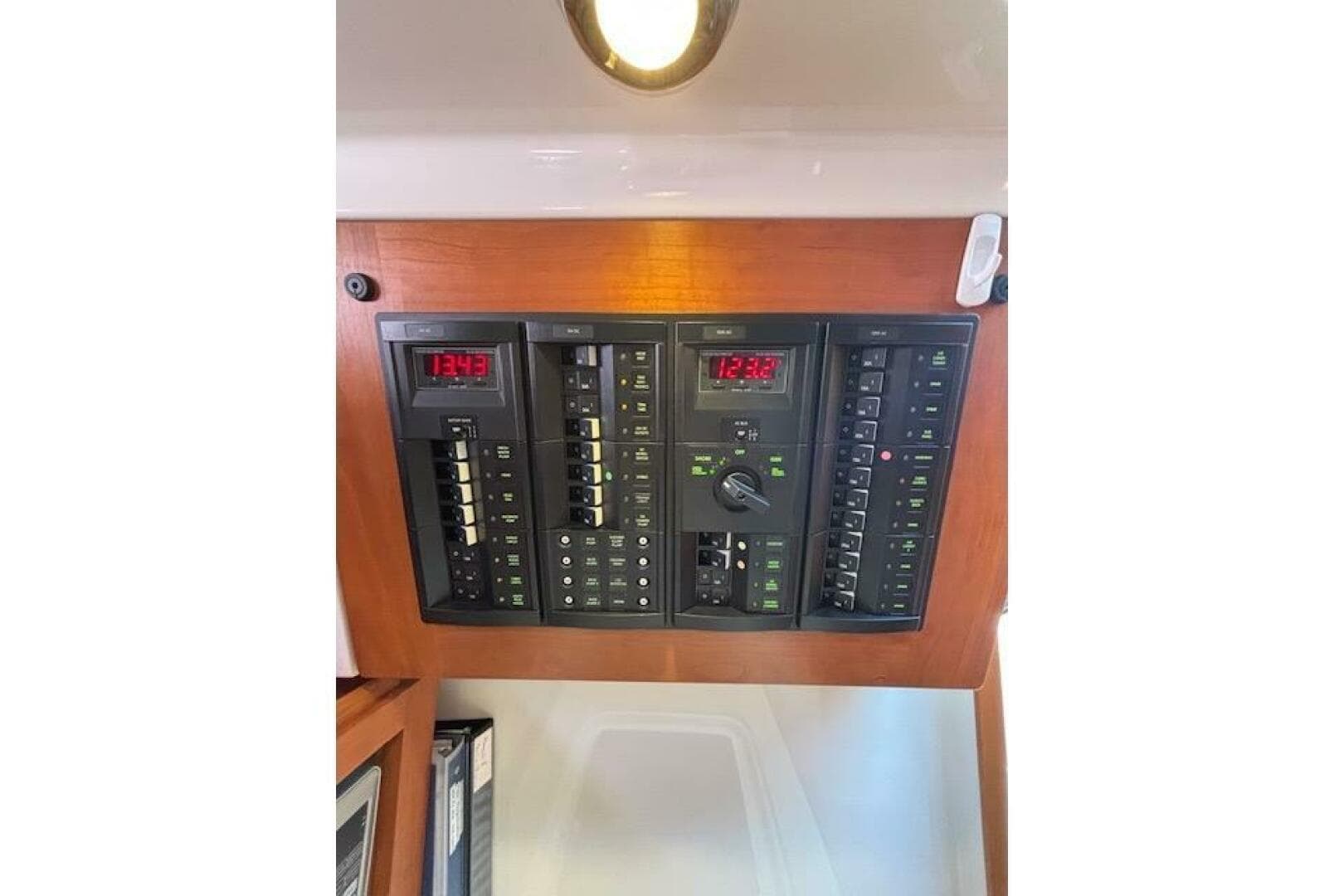 2015 Back Cove 30 — photo 40