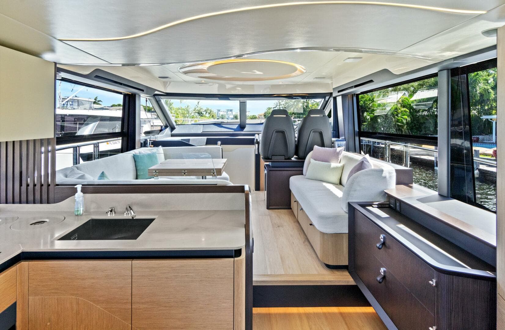 2025 Absolute 52 Fly — photo 33