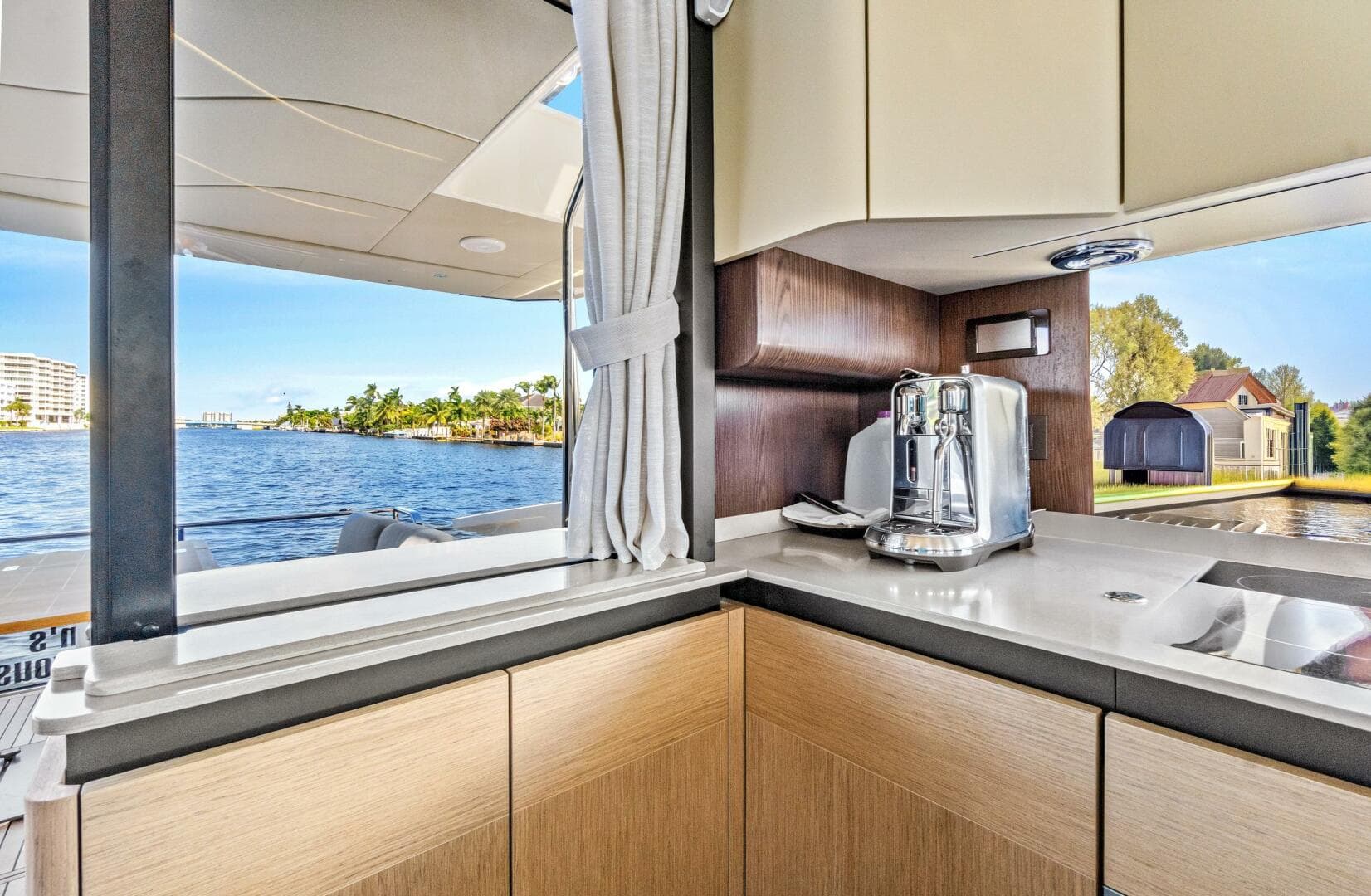 2025 Absolute 52 Fly — photo 41