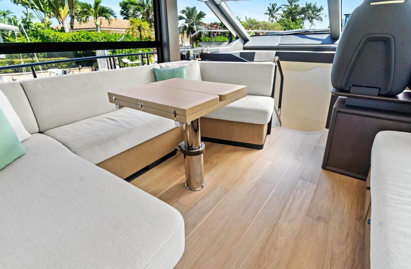 2025 Absolute 52 Fly — photo 37