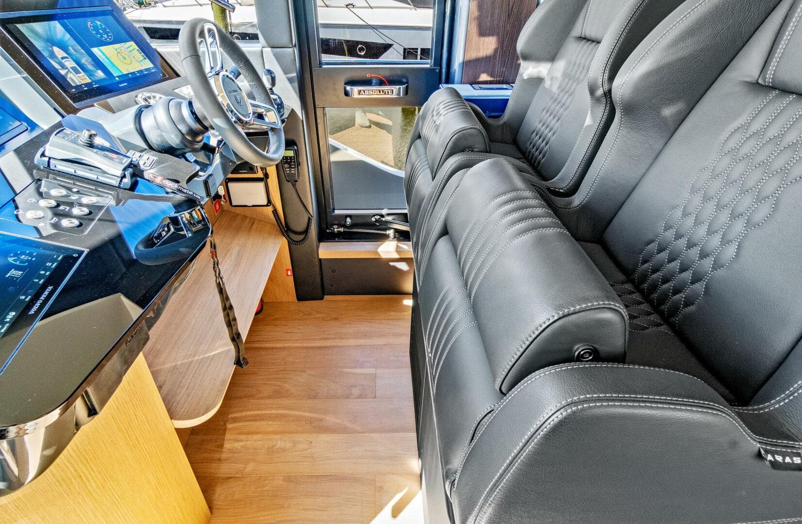 2025 Absolute 52 Fly — photo 45