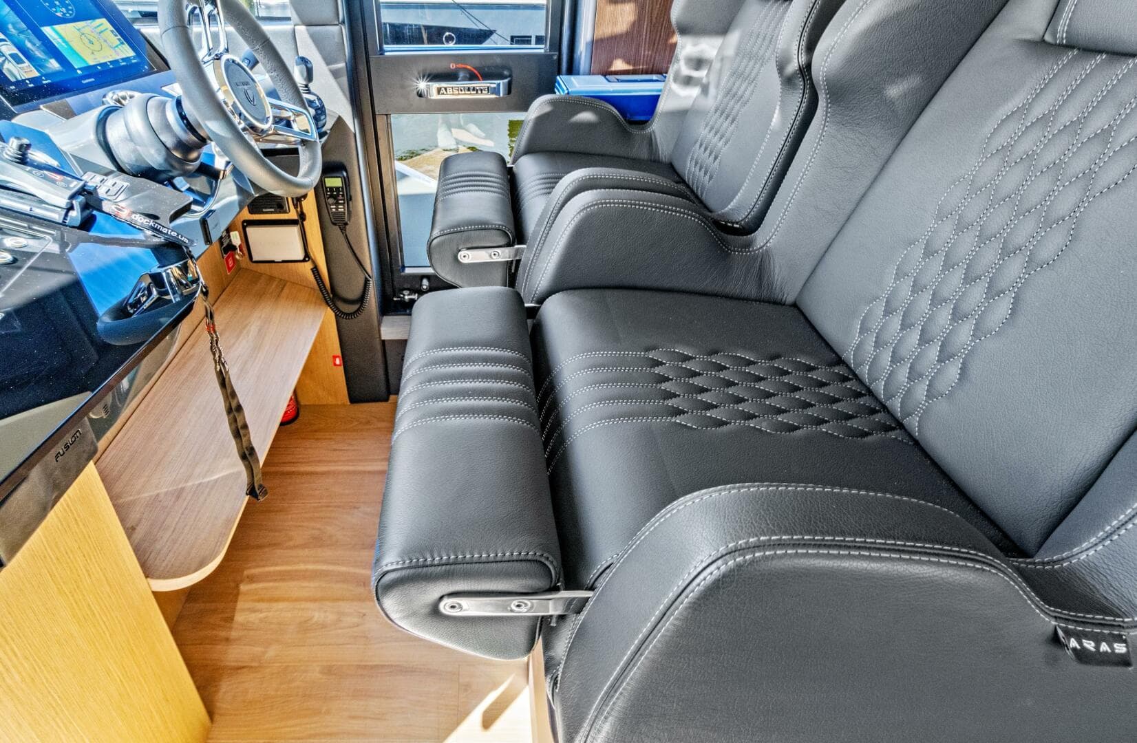 2025 Absolute 52 Fly — photo 46
