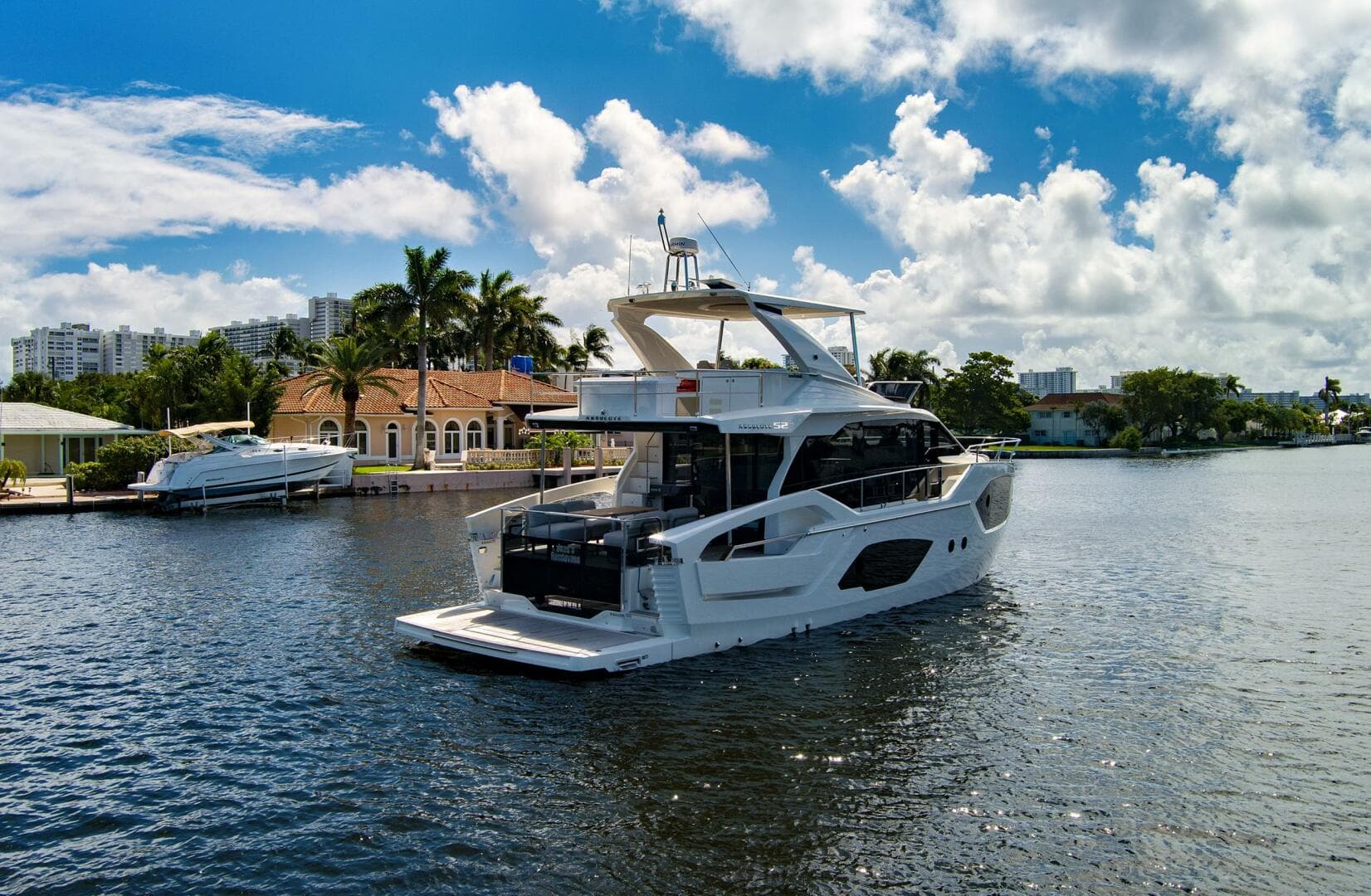 2025 Absolute 52 Fly — photo 6