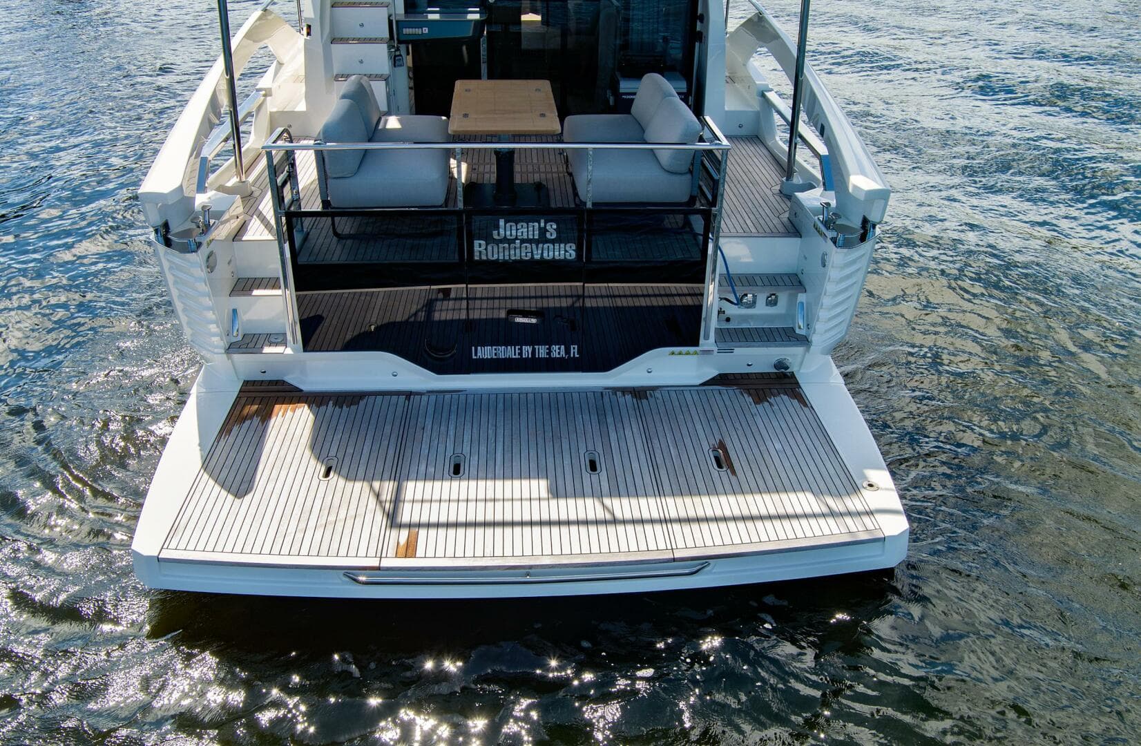 2025 Absolute 52 Fly — photo 9