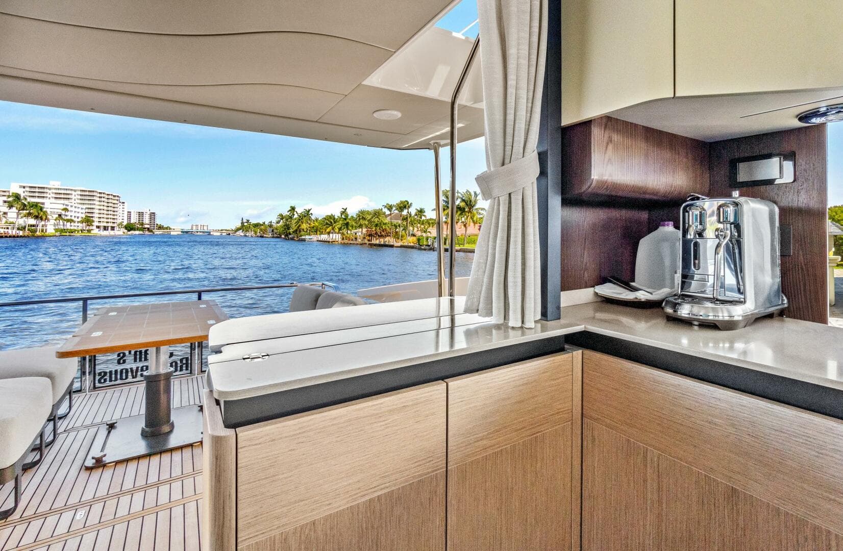 2025 Absolute 52 Fly — photo 42