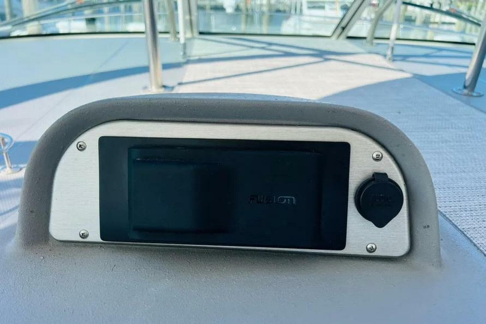 2006 Cruisers Yachts 420 Express — photo 15