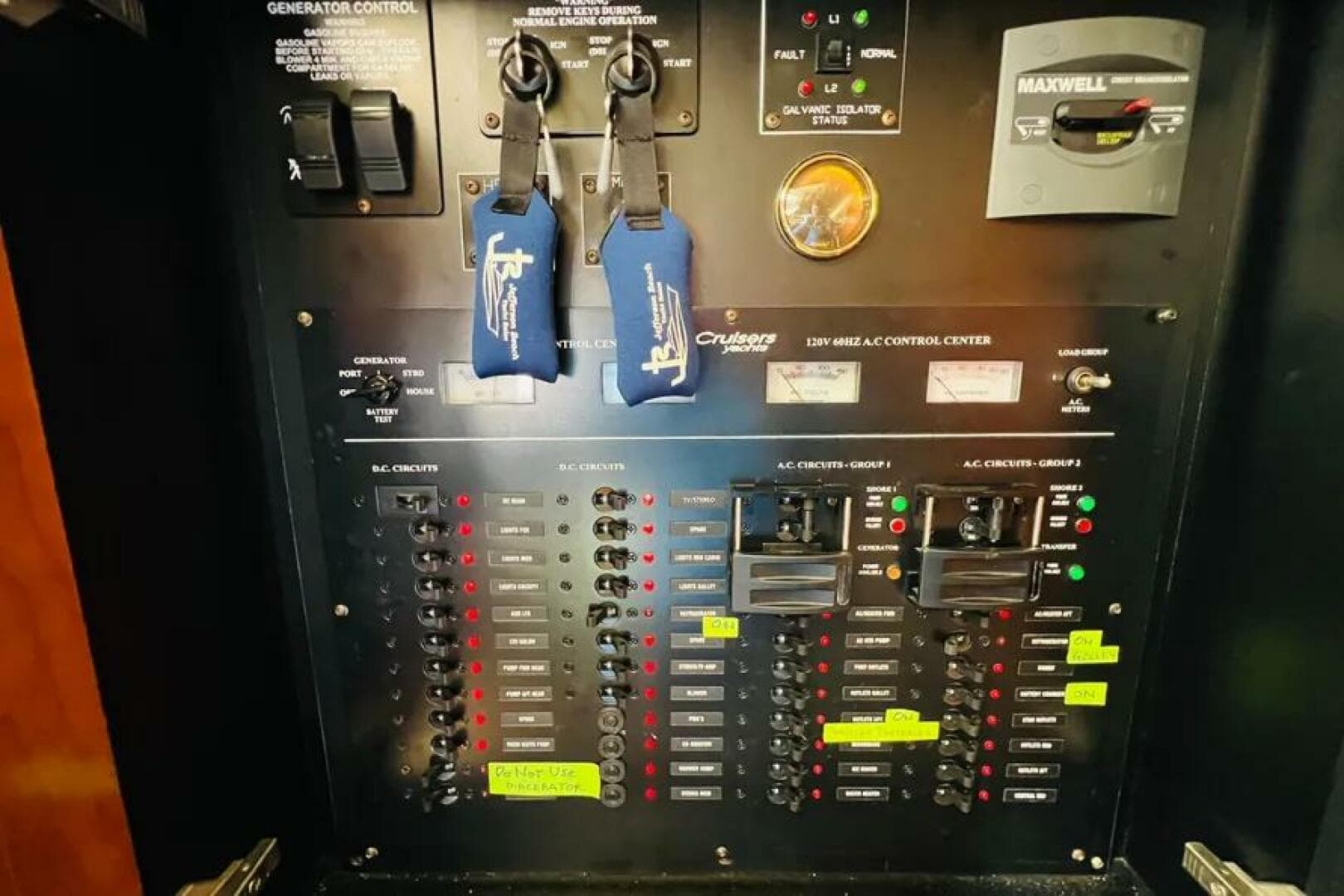 2006 Cruisers Yachts 420 Express — photo 26