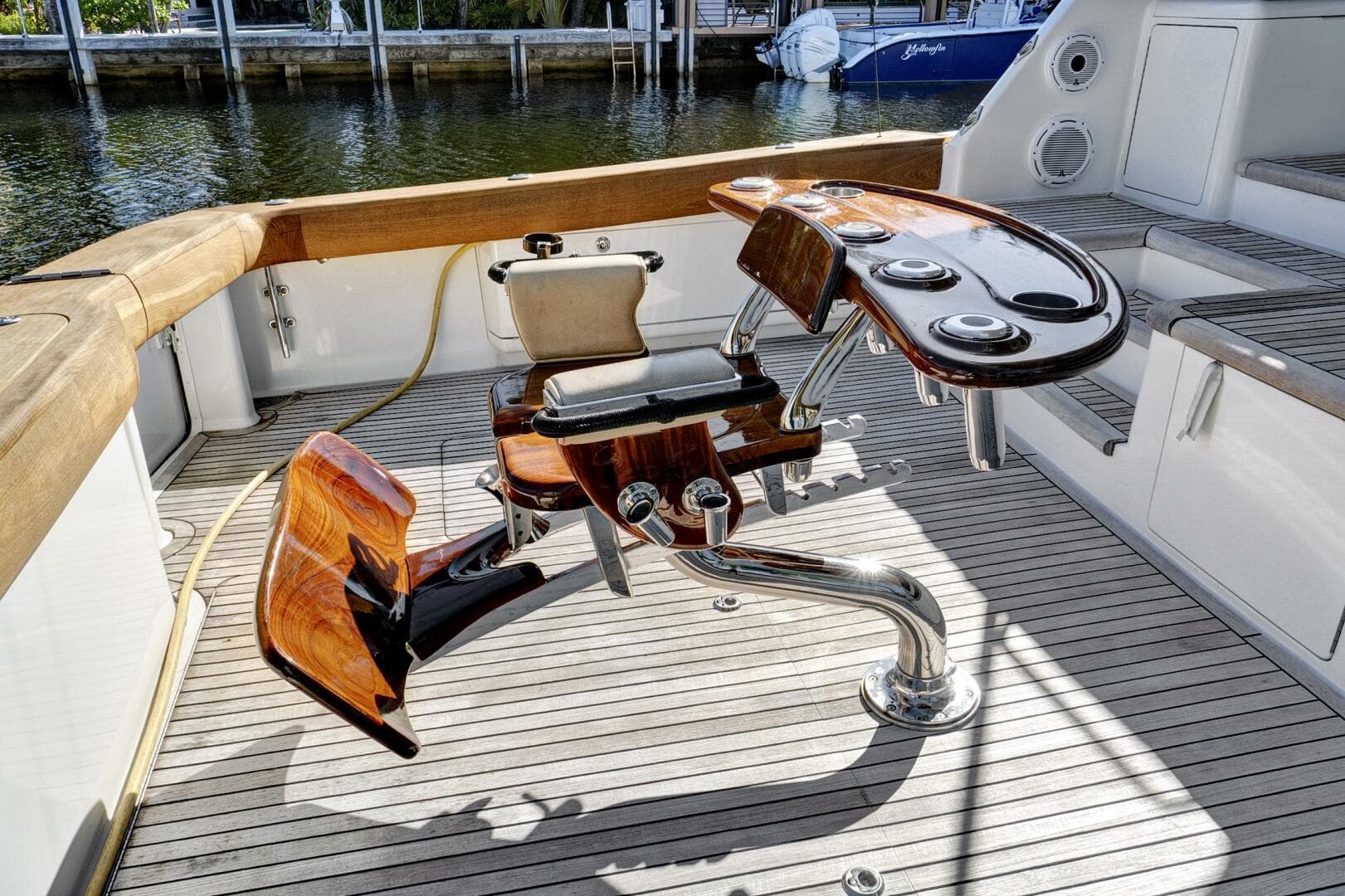 2008 Viking 74 Enclosed Bridge — photo 25