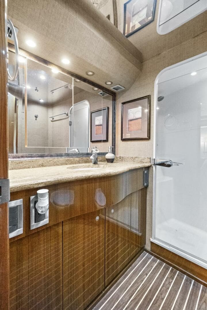 2008 Viking 74 Enclosed Bridge — photo 48