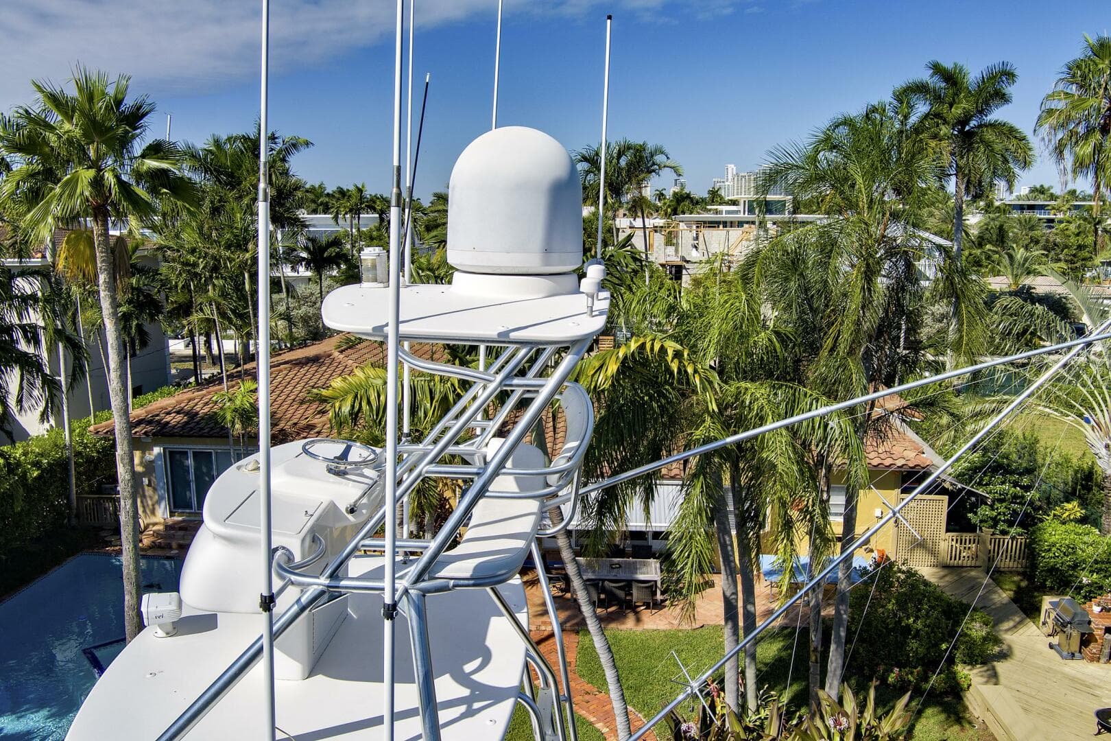 2008 Viking 74 Enclosed Bridge — photo 15