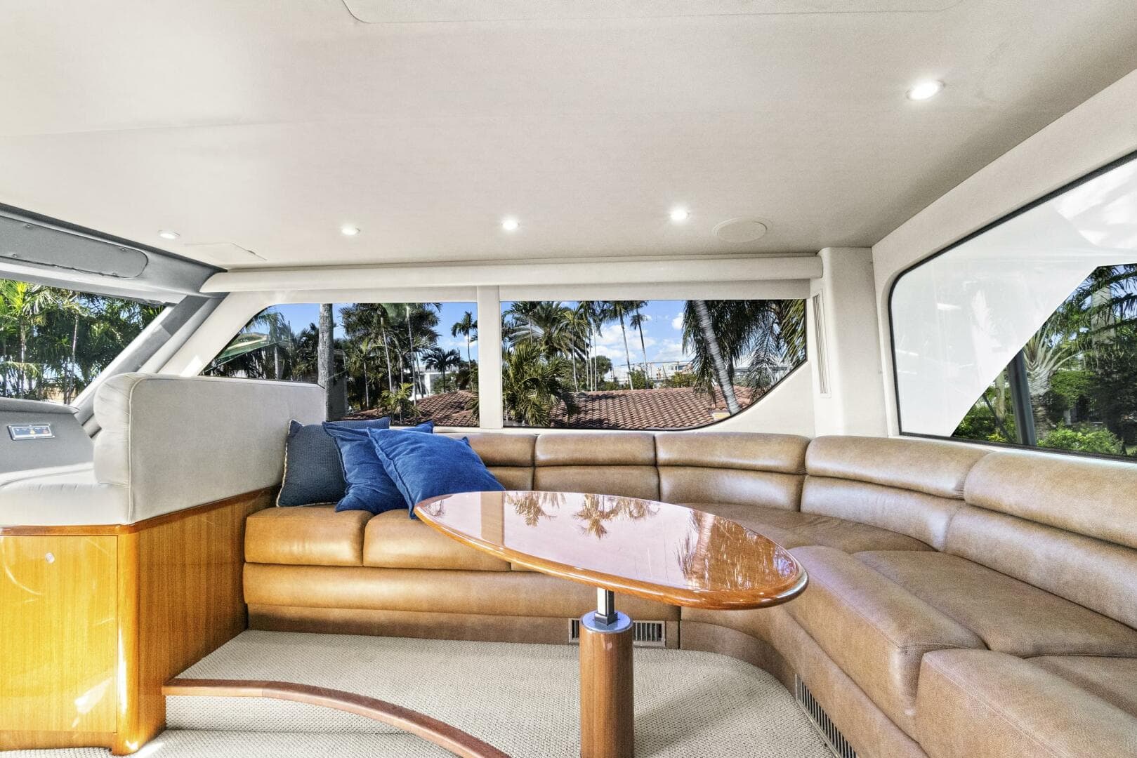 2008 Viking 74 Enclosed Bridge — photo 39