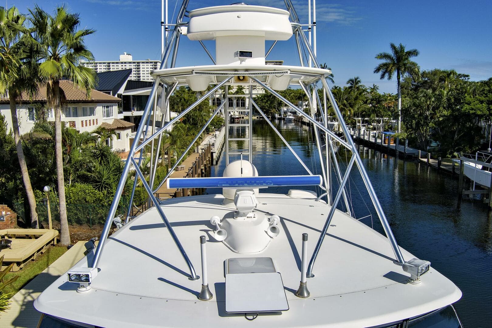 2008 Viking 74 Enclosed Bridge — photo 17