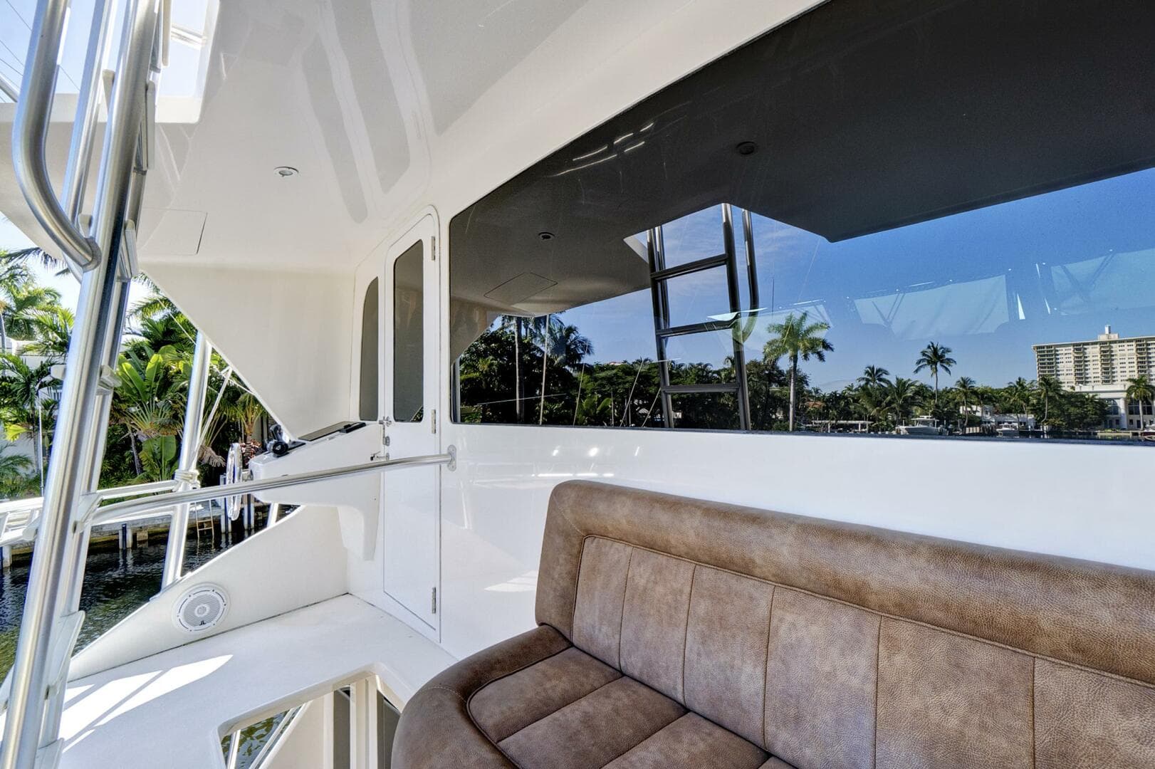 2008 Viking 74 Enclosed Bridge — photo 23