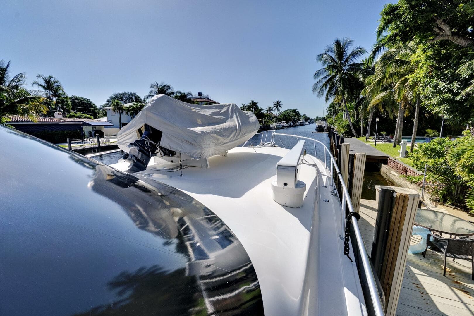 2008 Viking 74 Enclosed Bridge — photo 10