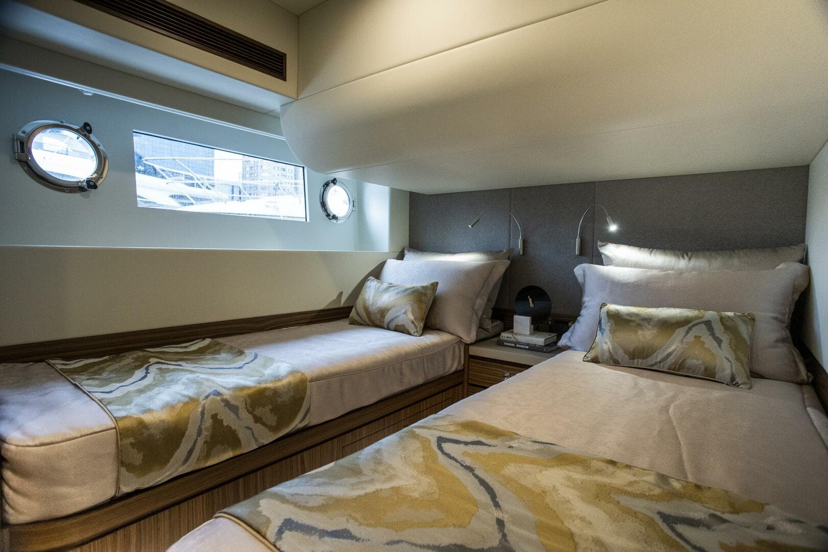 2026 Johnson Skylounge — photo 16