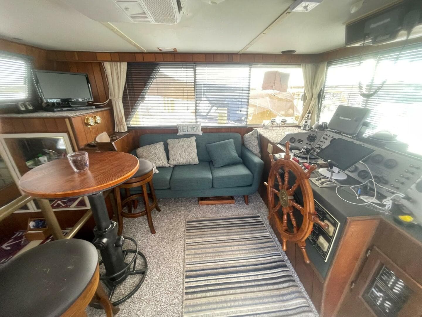 1991 Gibson 37 Standard Houseboat — photo 24