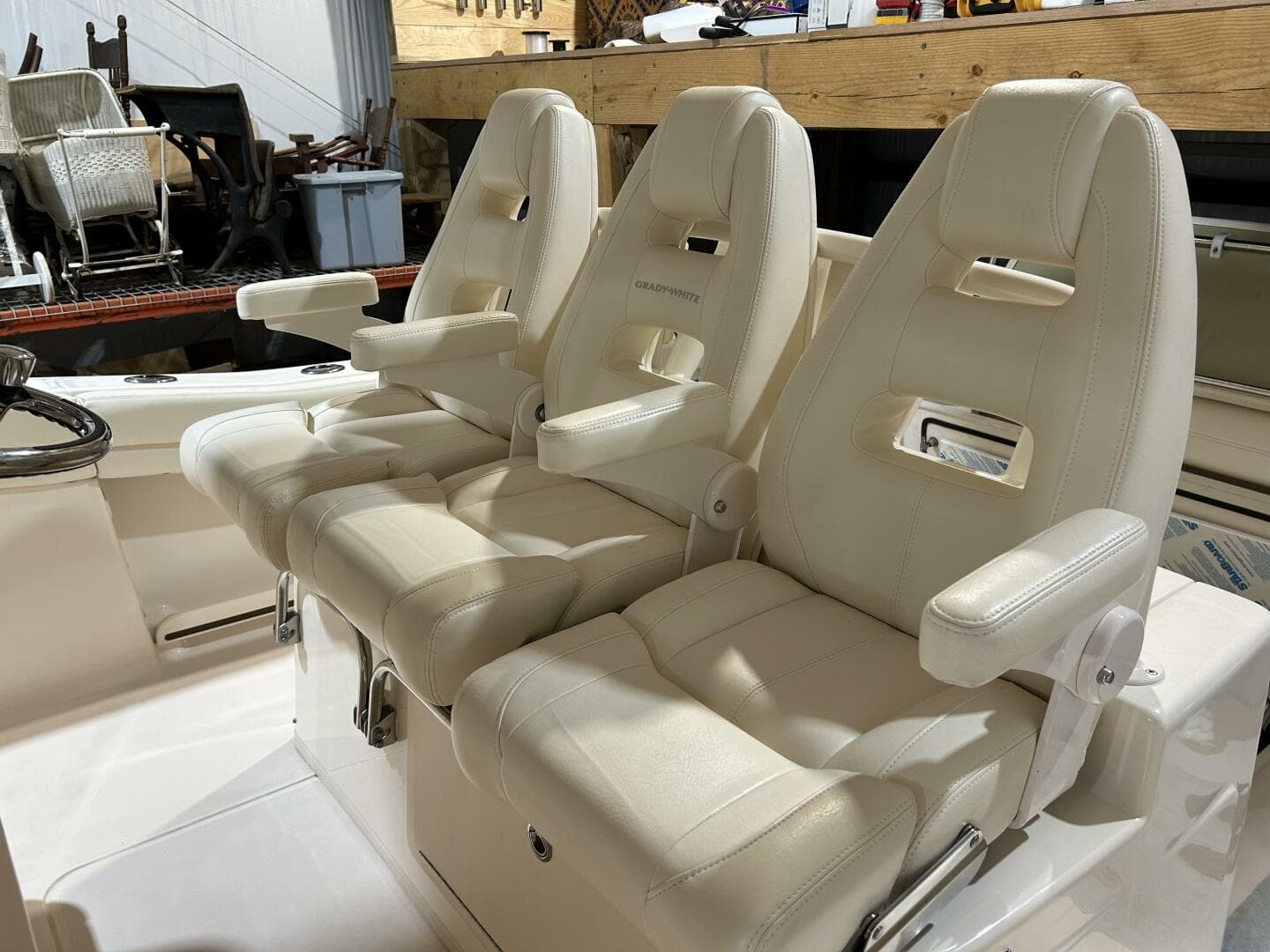 2019 Grady-White — photo 13