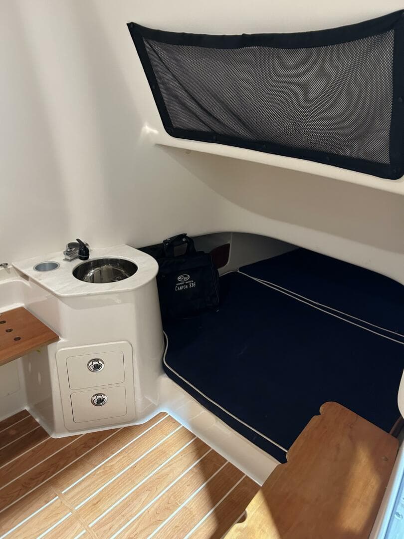 2019 Grady-White — photo 4