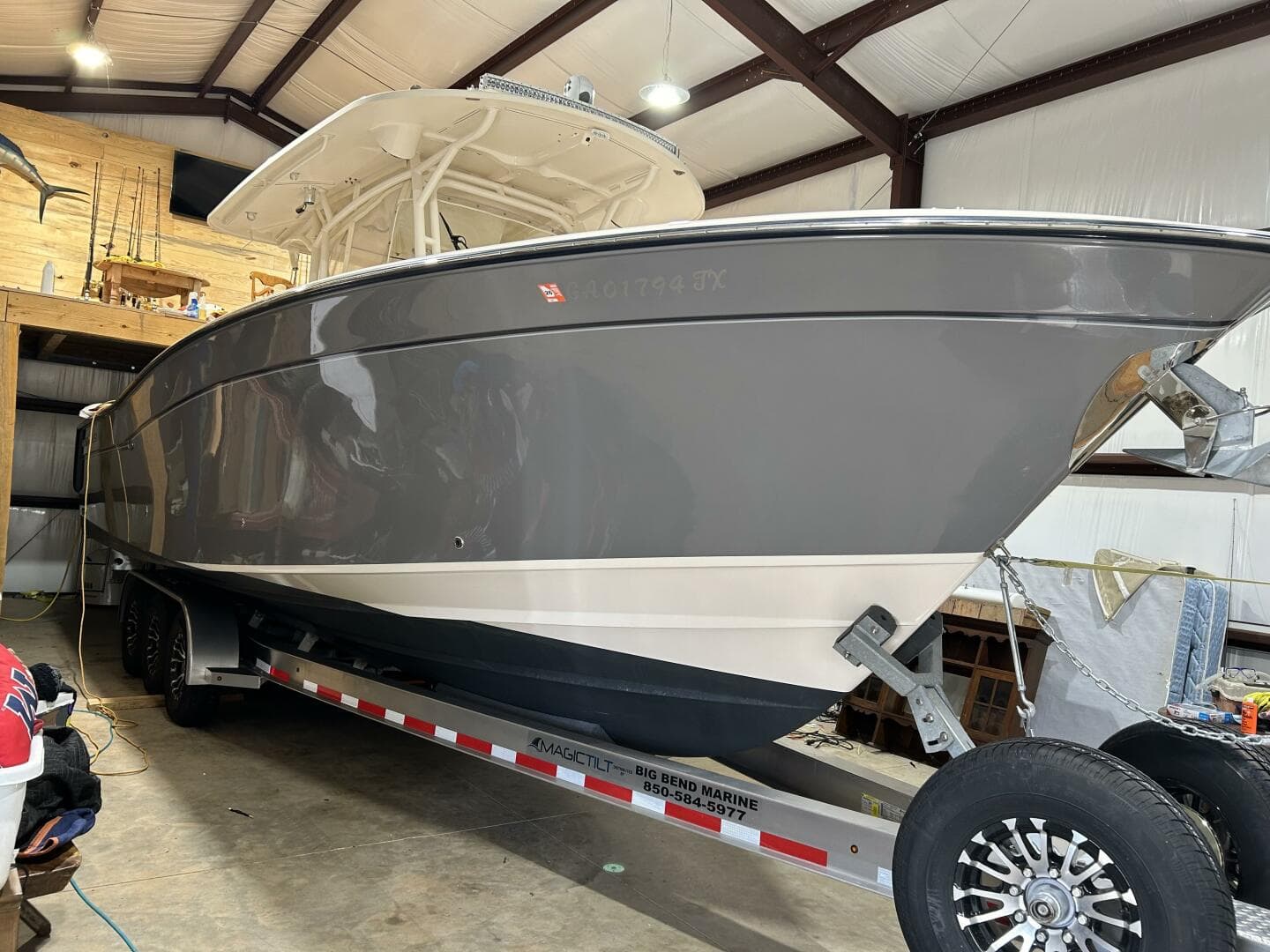 2019 Grady-White — photo 18